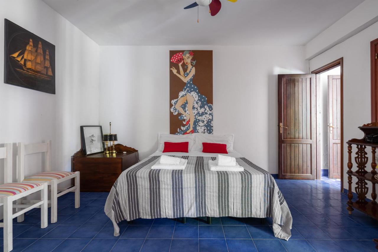 Apartamento La Cueva Dello Scirocco By Domusicily Mondello Exterior foto